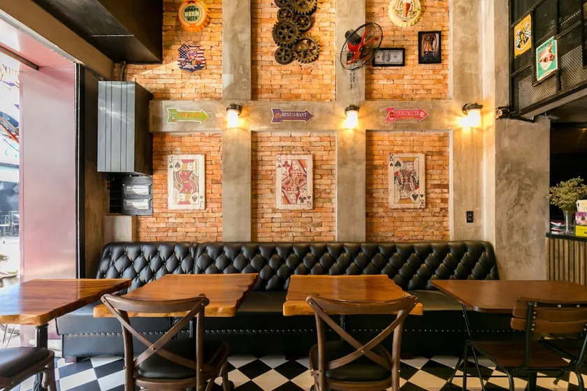 Small Bay Hotel by OYO Rooms - Image 1