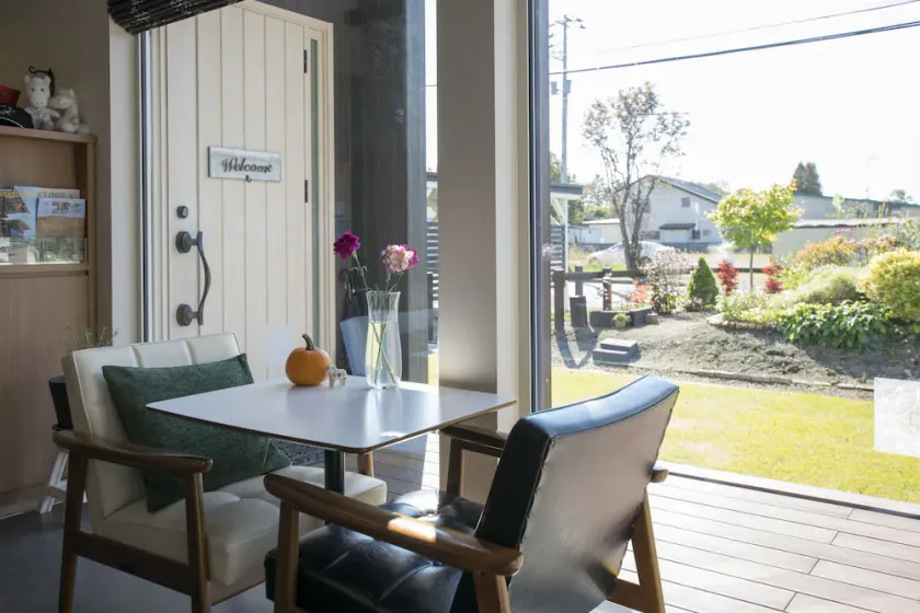 North Gate Inn ABIRA - Image 1