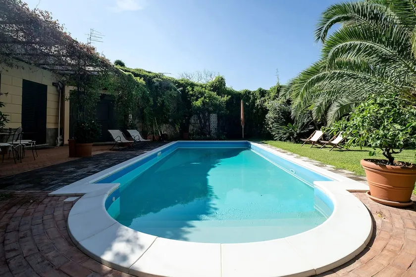 Suitelowcost Villa Bagheria - Image 1