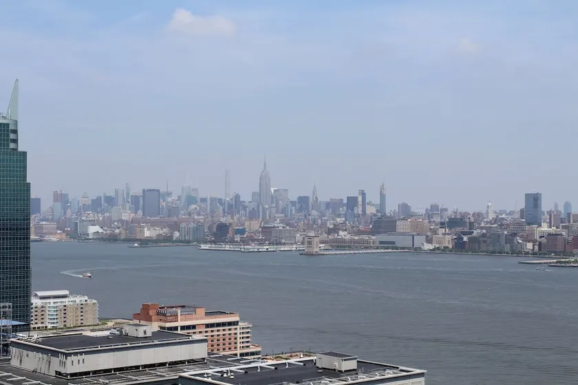 Hudson Street Apartments at Liberty Towers - Image 1
