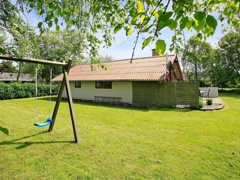 Pleasant Holiday Home in Hemmet near Sea - Image 1