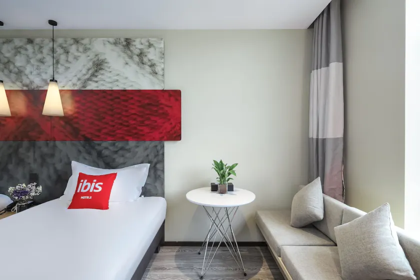 Ibis Nanjing Jiangbei Hongyang New Area Red Sun Plaza Hot - Image 1
