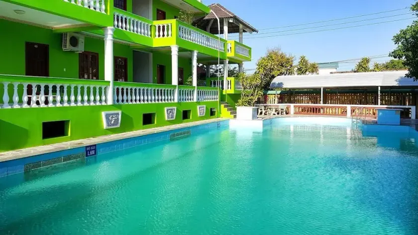 Song Lam Gold Resort - Image 1