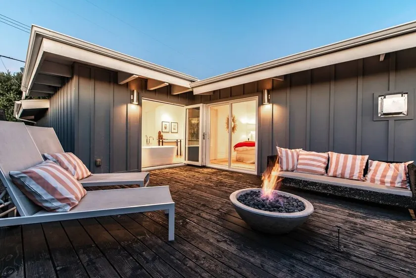 Beautifully Designed Palos Verdes Villa w/ Private Beach and Stunning Views - Image 1