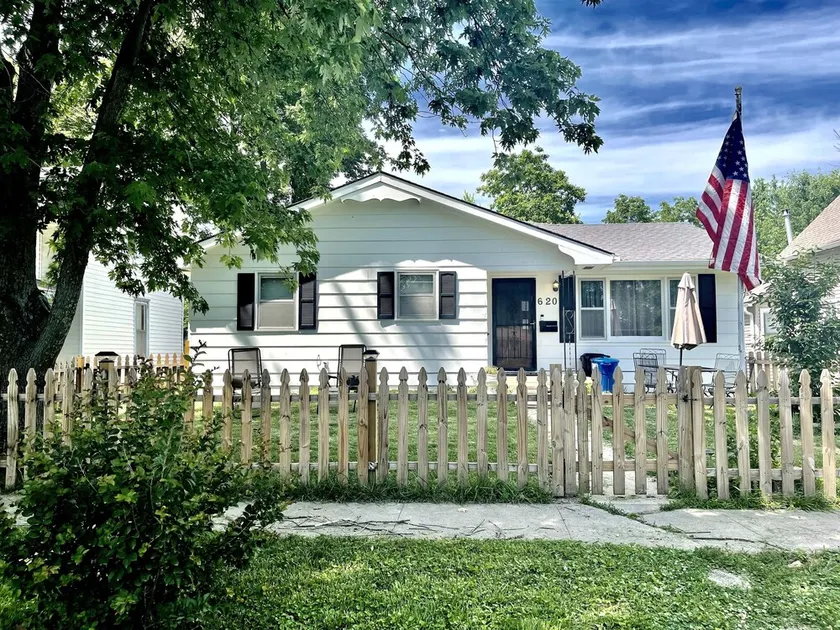 Dream Inn - Image 1