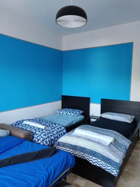 HelloGuestHouse - Image 1