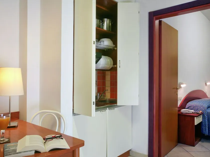 Princely Apartment in Torre Pedrera With Swimming Pool - Image 1