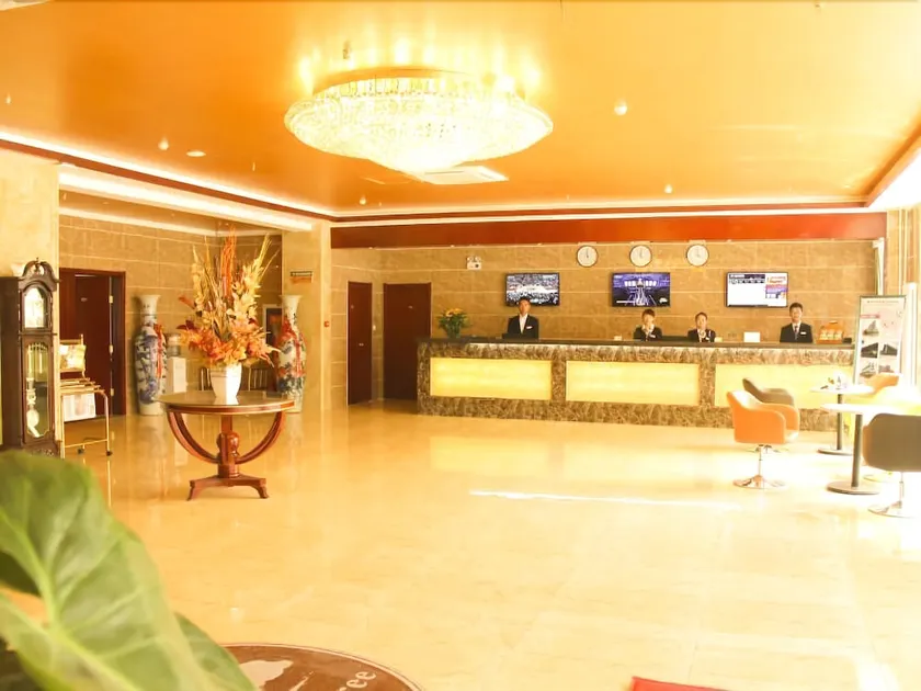 Ni Hao Hotel (Yantai University Wanxianghui) - Image 1