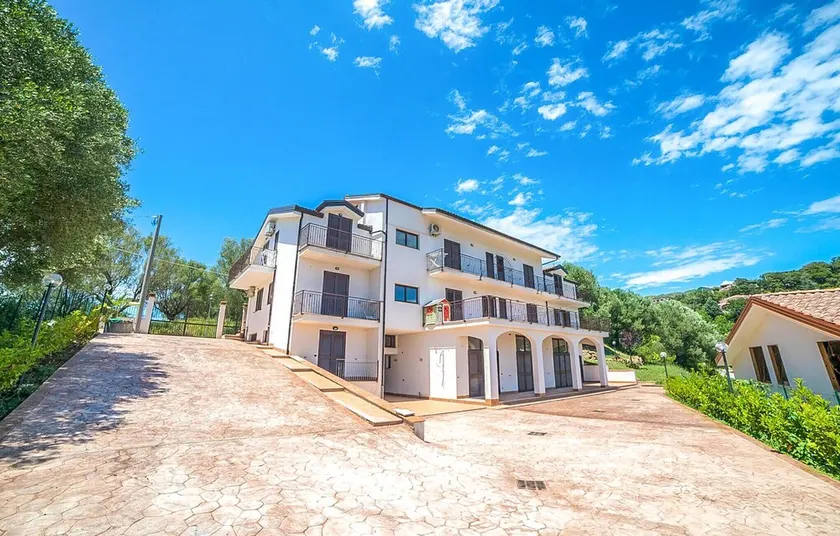 Beautiful Apartment in Policastro Bussentino With 2 Bedrooms and Wifi - Image 1