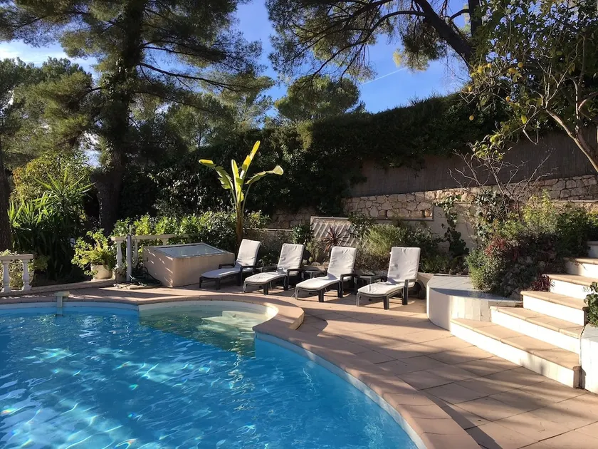 Villa La Rochette With Pool & Seaview - Image 1