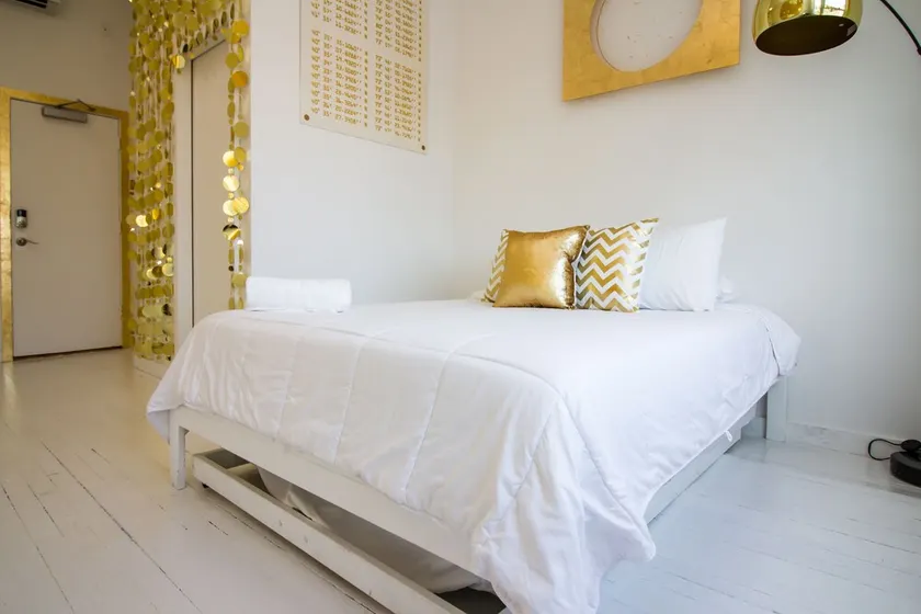 The High Tide Studio #4 Studio Bedroom Hotel Room by Redawning - Image 1