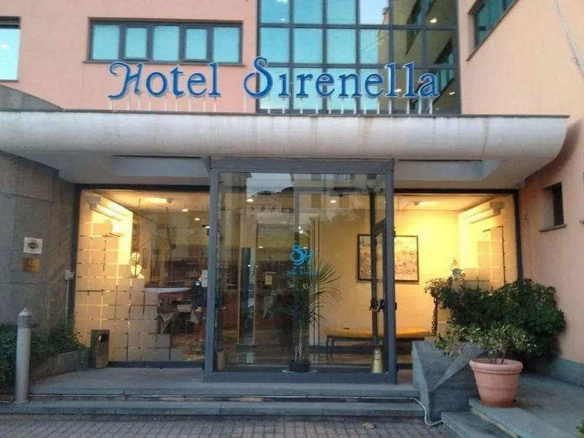 Hotel Sirenella - Image 1
