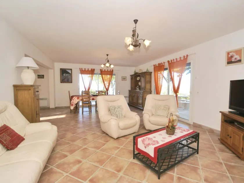Pastoral Holiday Home With Terrace, Garden, Barbecue, Garage - Image 1