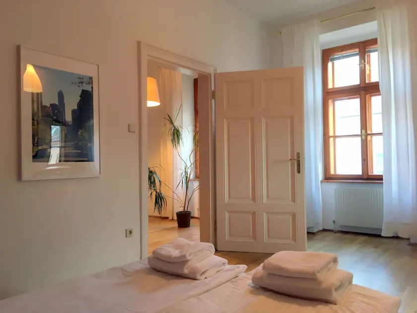 Apartments near Rathaus - Image 1