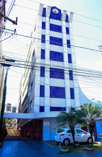 Flats Service Bueno - Image 1