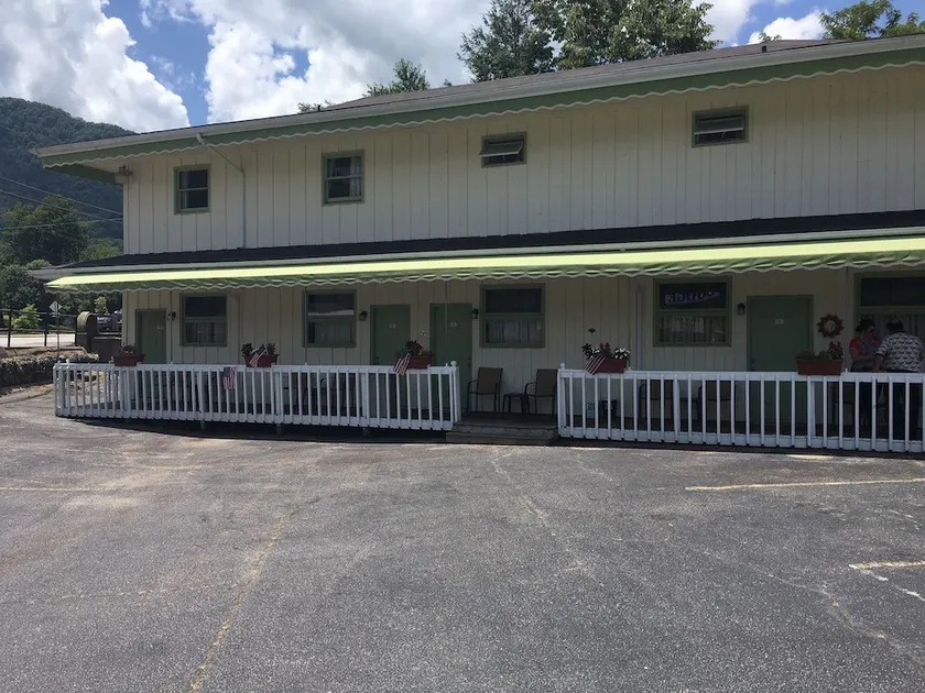River Point Lodge - Image 1