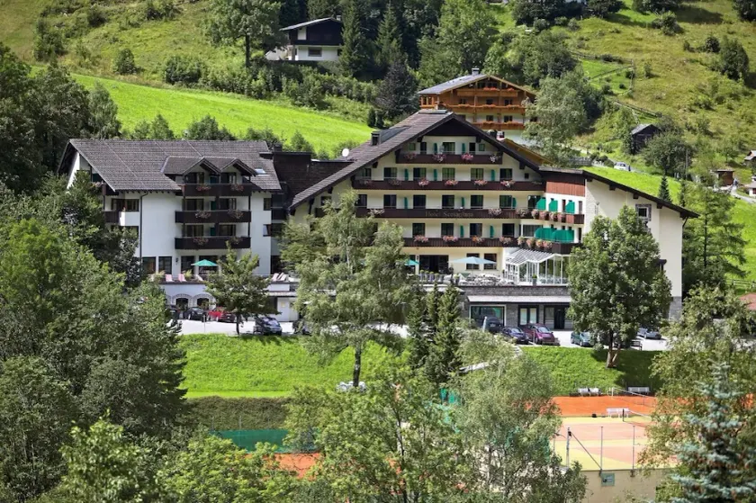 Hotel Scesaplana - Image 1