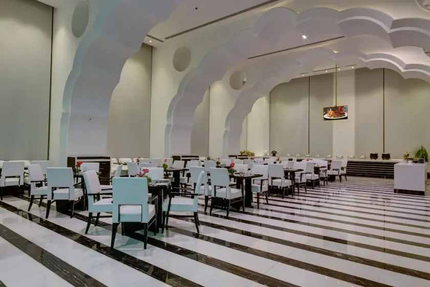 RAMADA PLAZA AGRA - Image 1