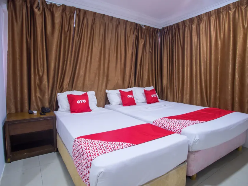 OYO 390 Mayview Glory Hotel - Image 1