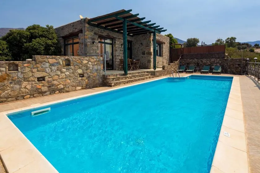 Luxury Villa Elafonisi Overlooking the sea 300 Meters Away With a Private Pool - Image 1