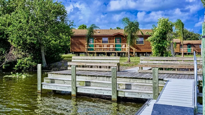 Lake Seminole Country Cabins - Image 1