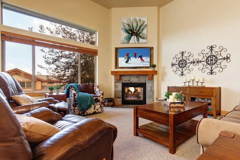 4BR/3.5BA Remarkable Bear Hollow Townhome by RedAwning - Image 1