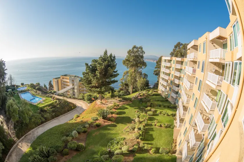 Oceana Suites Bahía Pelicanos - Image 1