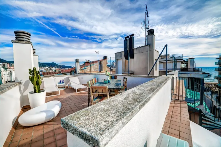 Beachstyle Penthouse by Hello Homes Sitges - Image 1