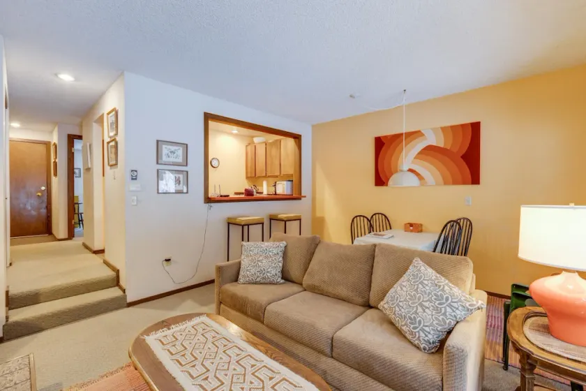 Mt Baker Lodging Condo 33 - Sleeps 4 - Image 1