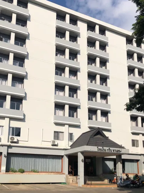 Green Palace Hotel - Image 1