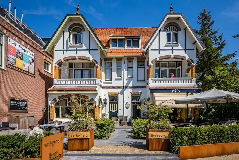 Breeburg - Image 1