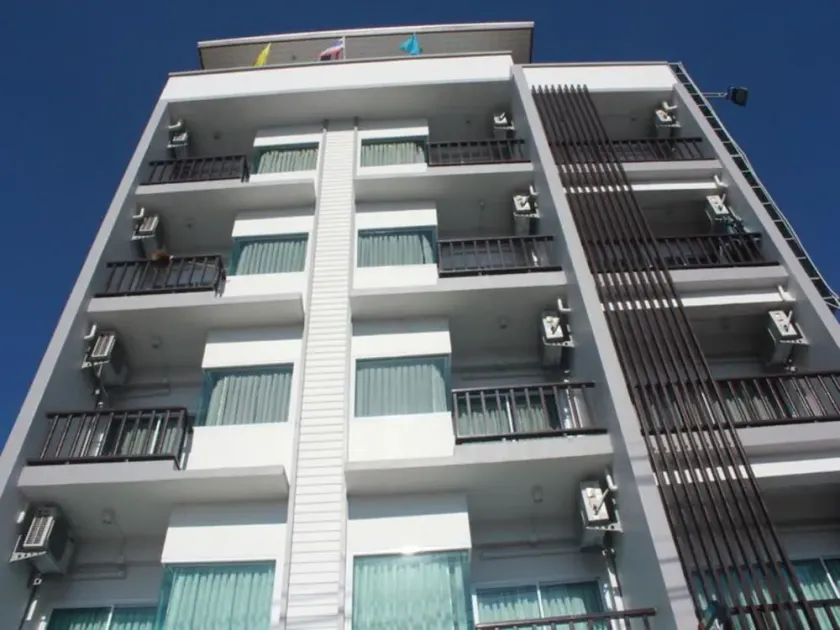 Sinsupatakul Apartment - Image 1
