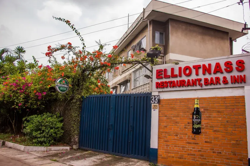 Elliotnass Hotel - Image 1