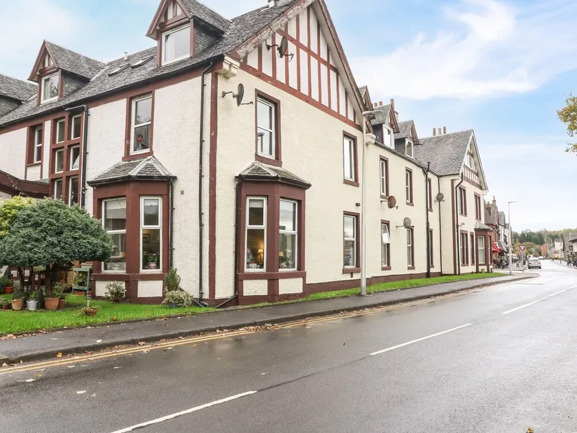 Aberfoyle Apartment - Image 1