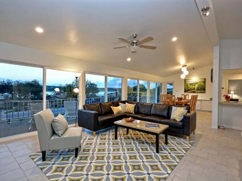5BR 3 5BA Hill Country Lake Home by RedAwning - Image 1