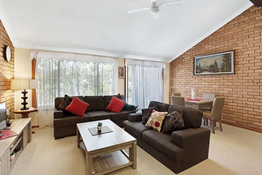 Macadamia Court, 2/8 Government Road - Image 1