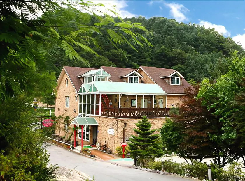 Gapyeong Moonlight Pension - Image 1