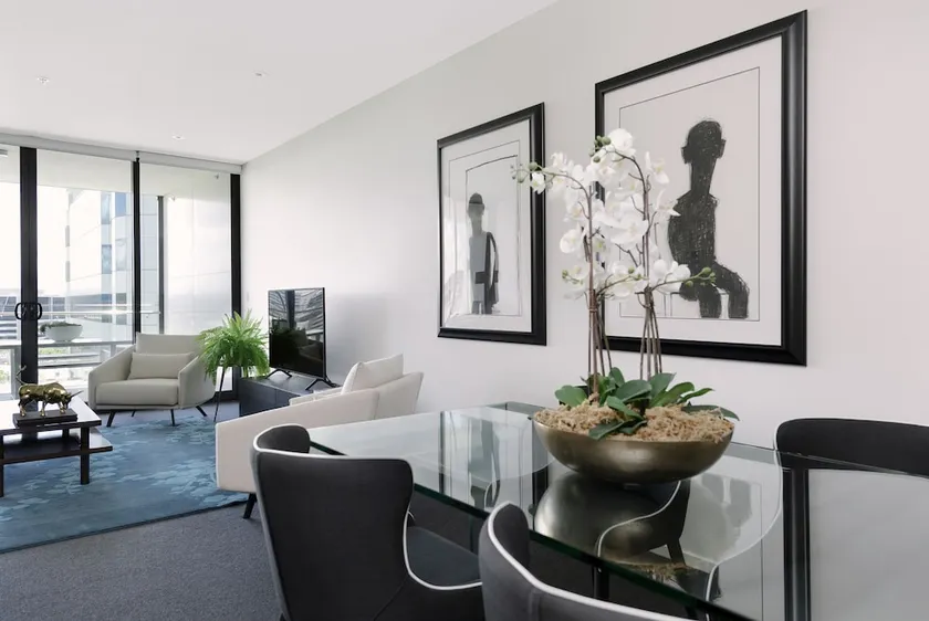 Birch Apartments - Image 1