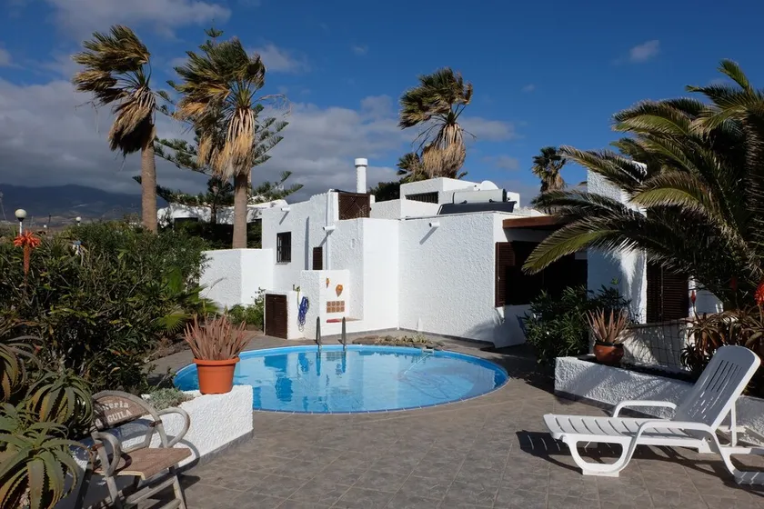 Little house with poolseaand mountainview and big sunterrace for 4 pers - Image 1
