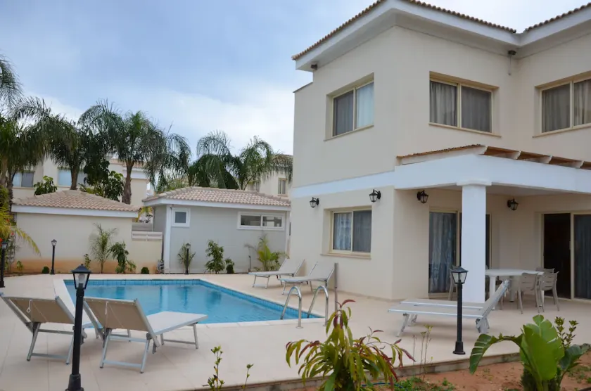 Anthorina Villa 10 - Image 1
