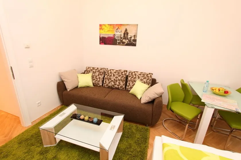 CheckVienna – Apartment Stumpergasse - Image 1