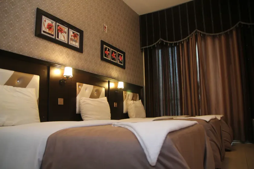 Prime Hotel - Image 1
