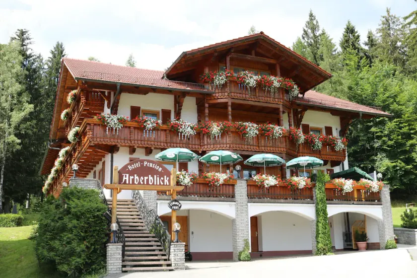Garnihotel Arberblick - Image 1