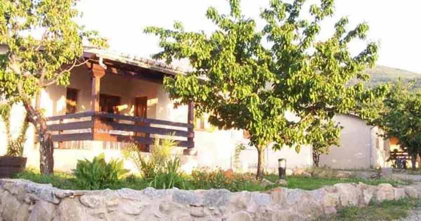 Casa Rural Fuente del Aliso - Image 1