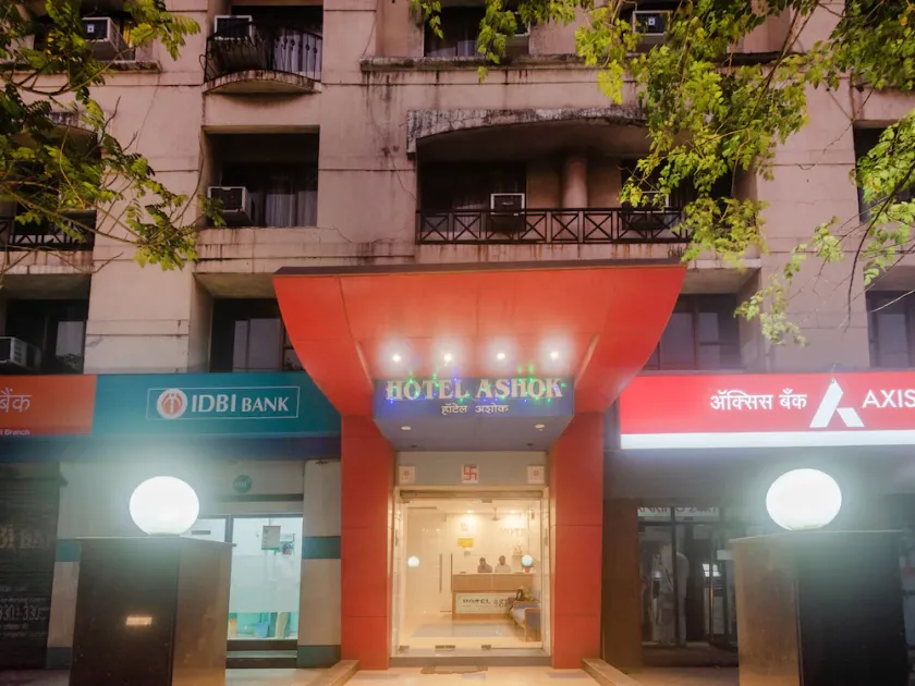 FabHotel Ashok Tuliip - Image 1