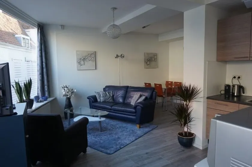 Studio 82 a - Image 1
