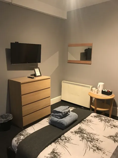 Manchester Magnificent Suites - Image 1