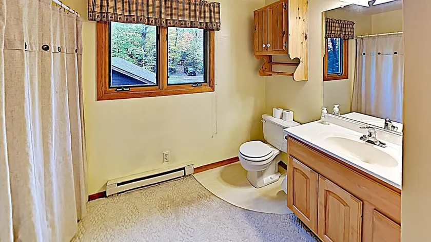 Beaver Bay Lodge - Image 1
