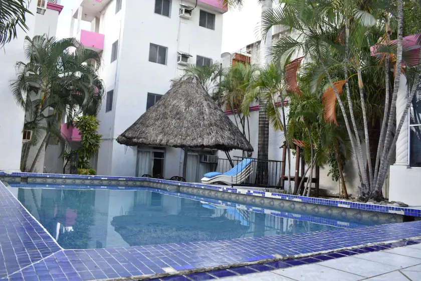 Garden Suites Cancun - Image 1