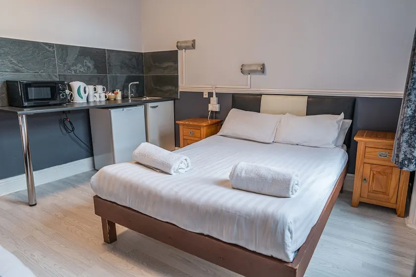 The New George Hotel - Image 1